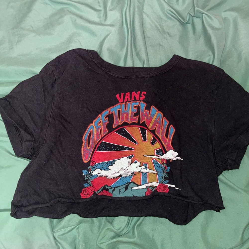 Small cropped vans shirt.